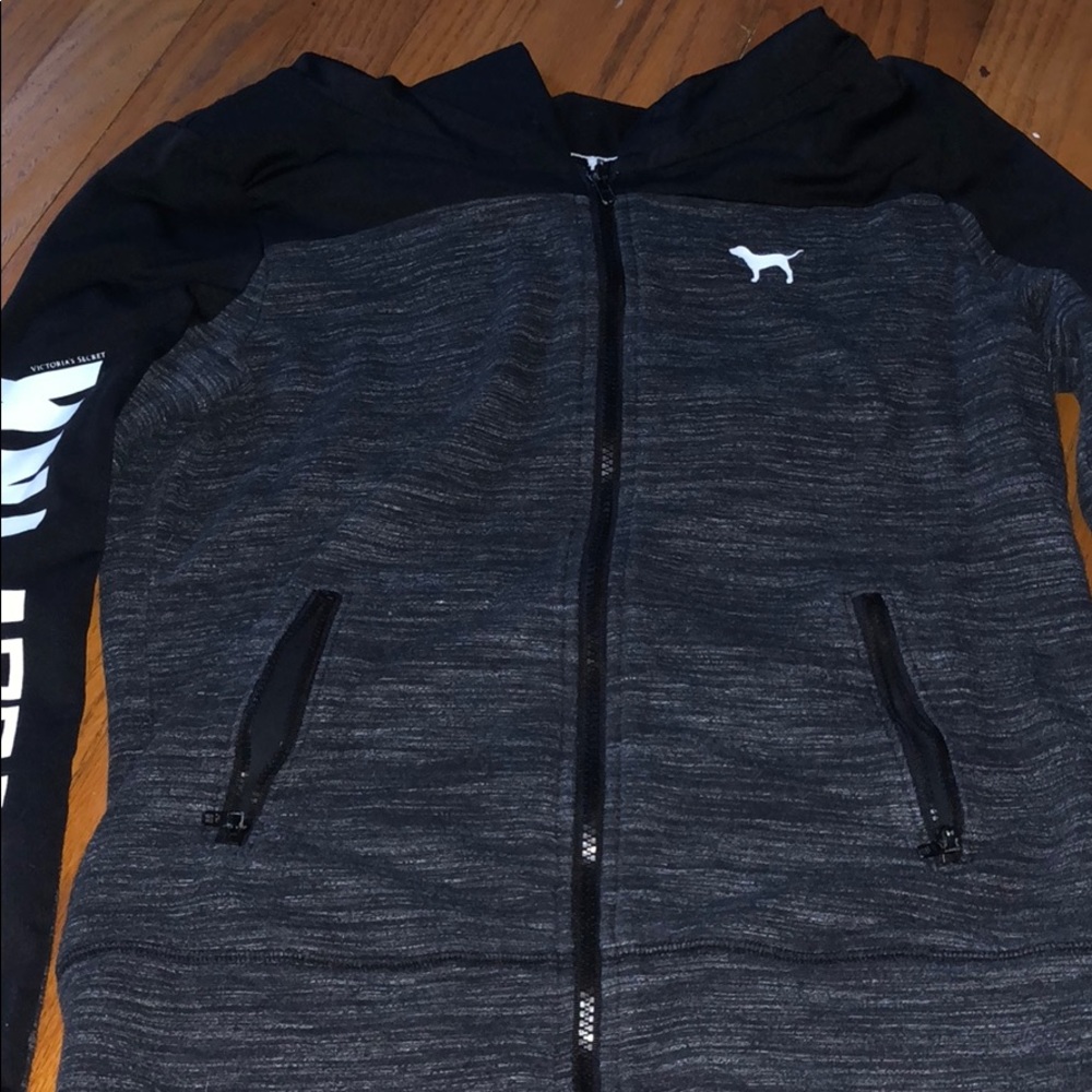 zip up hoodie
